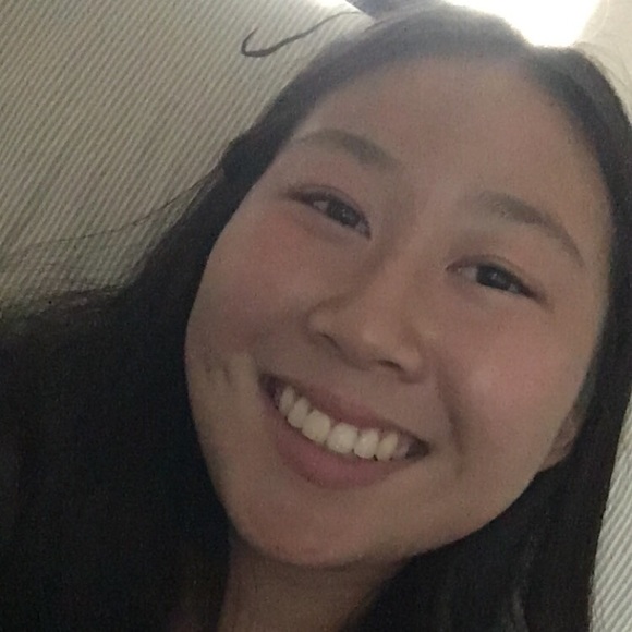 Meet your Posher, Mya - Picture 3 of 5